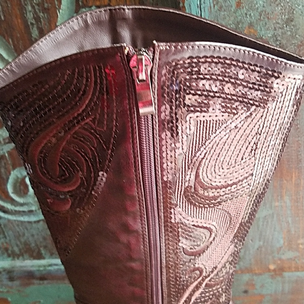 boots - Picture 3 of 4